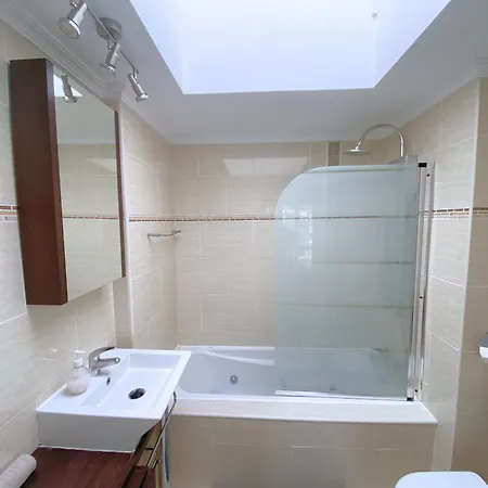 Harbour Penthouse With Big Terrace And Sea View ベナルマデナ