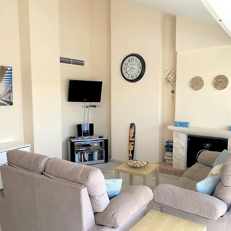 Harbour Penthouse With Big Terrace And Sea View アパート